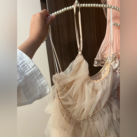 Simona Corsellini Italian hand made dress, as seen on supermodel Bella Hadid - Picture 8 of 11